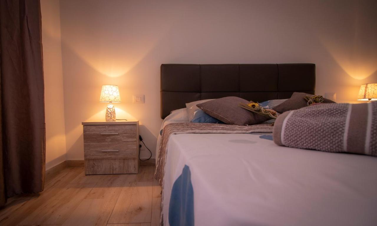 El Carmen Beach Apartment ลอส กริสเตียนอส ภายนอก รูปภาพ